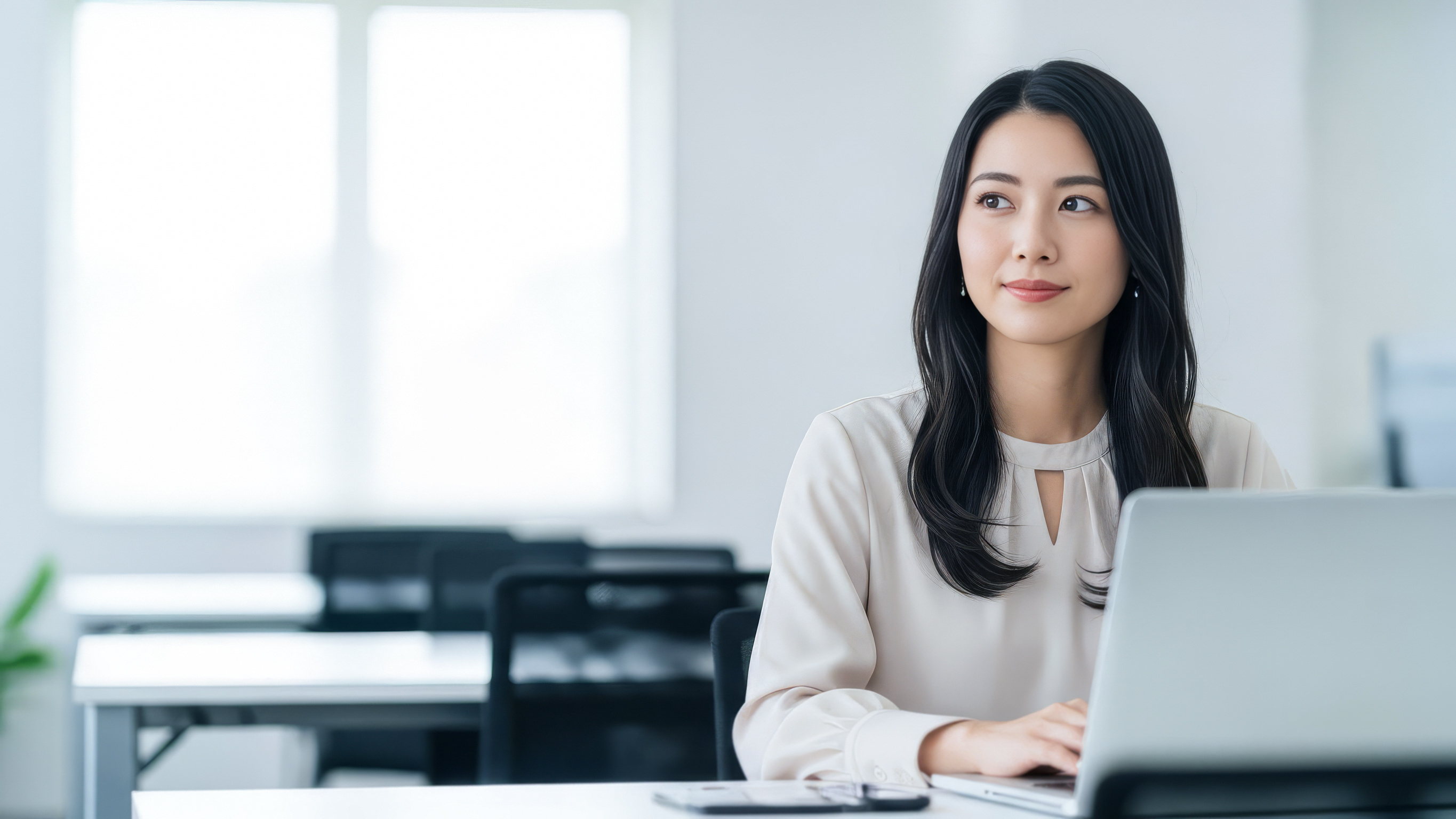 大宮でおすすめの優良派遣会社を見つけた女性求職者